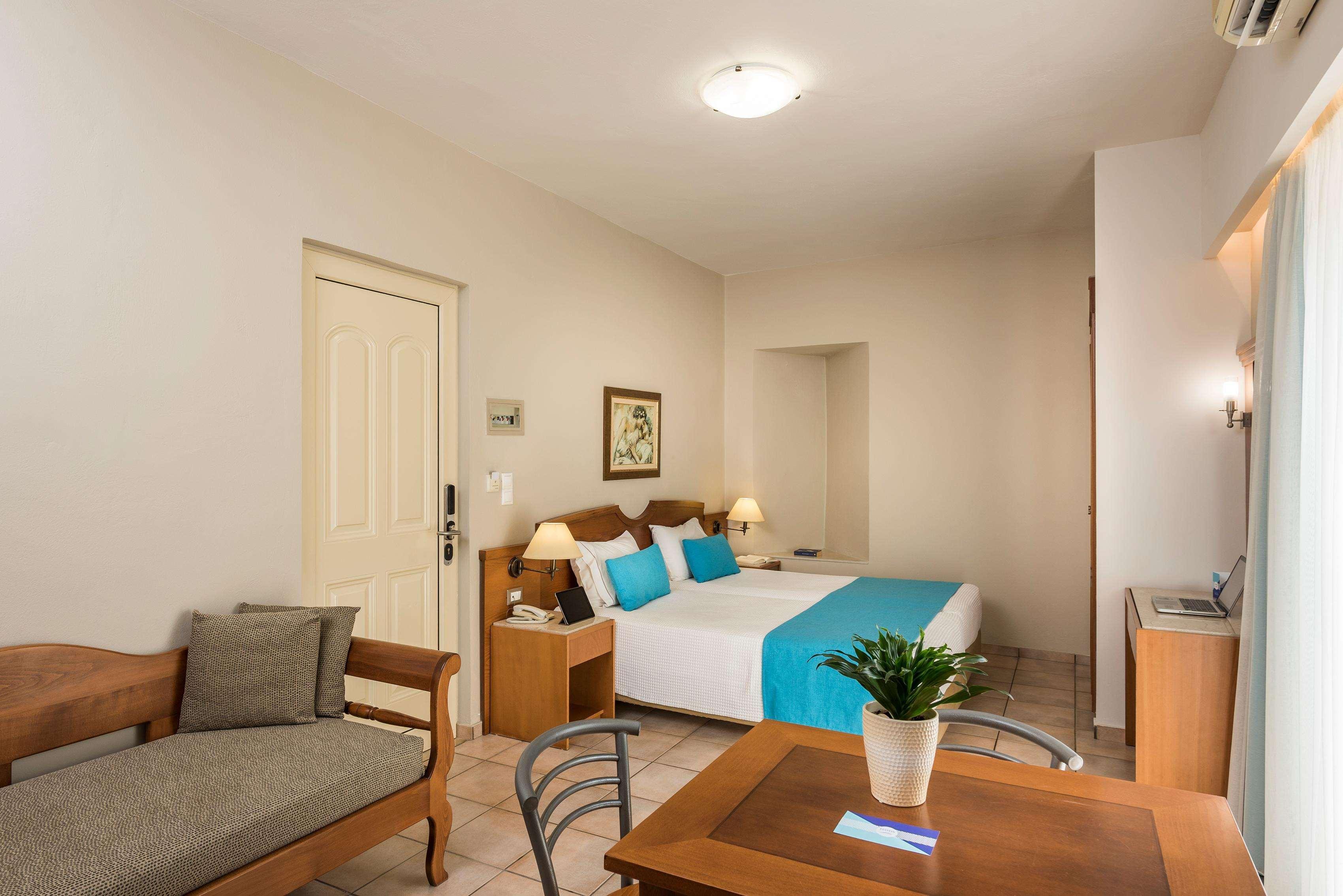 Elotis Suites (Adults Only) Agia Marina Eksteriør billede